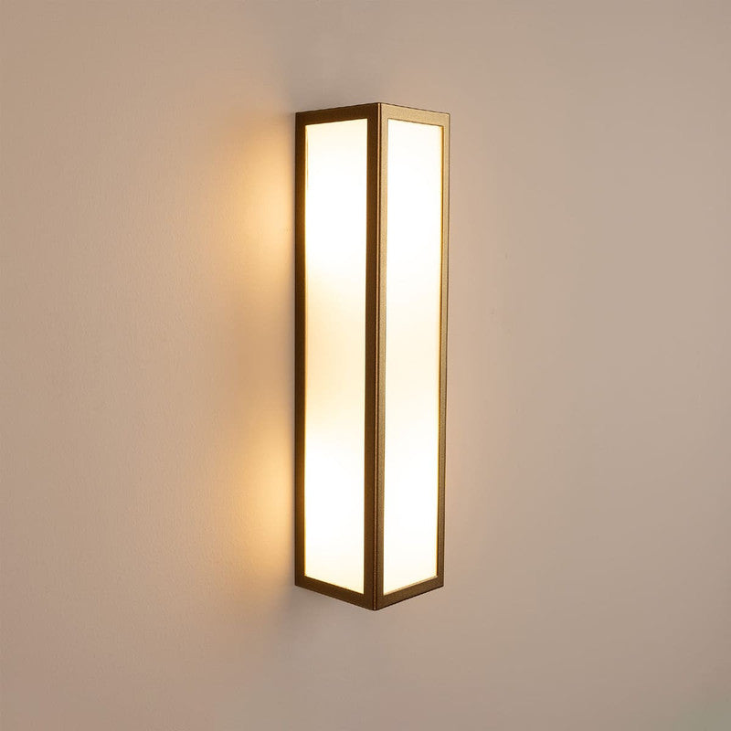 Bata IP65 Wall Light