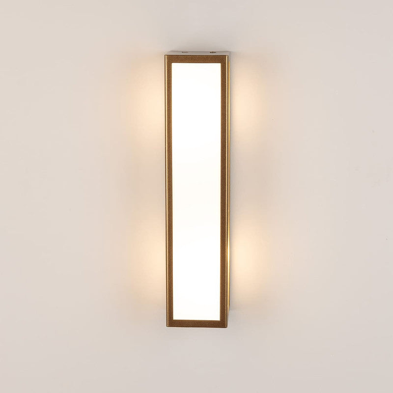 Bata IP65 Wall Light