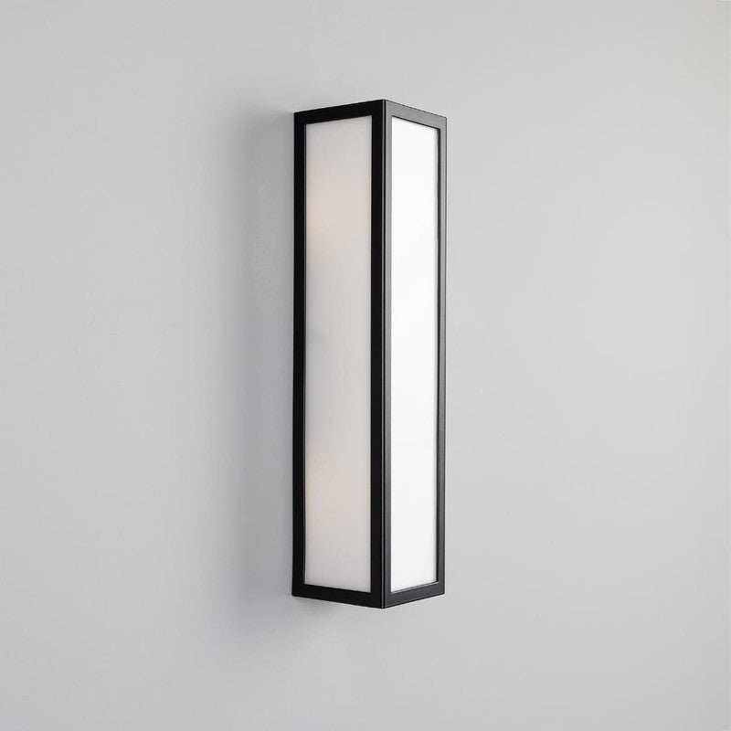 Bata IP65 Wall Light