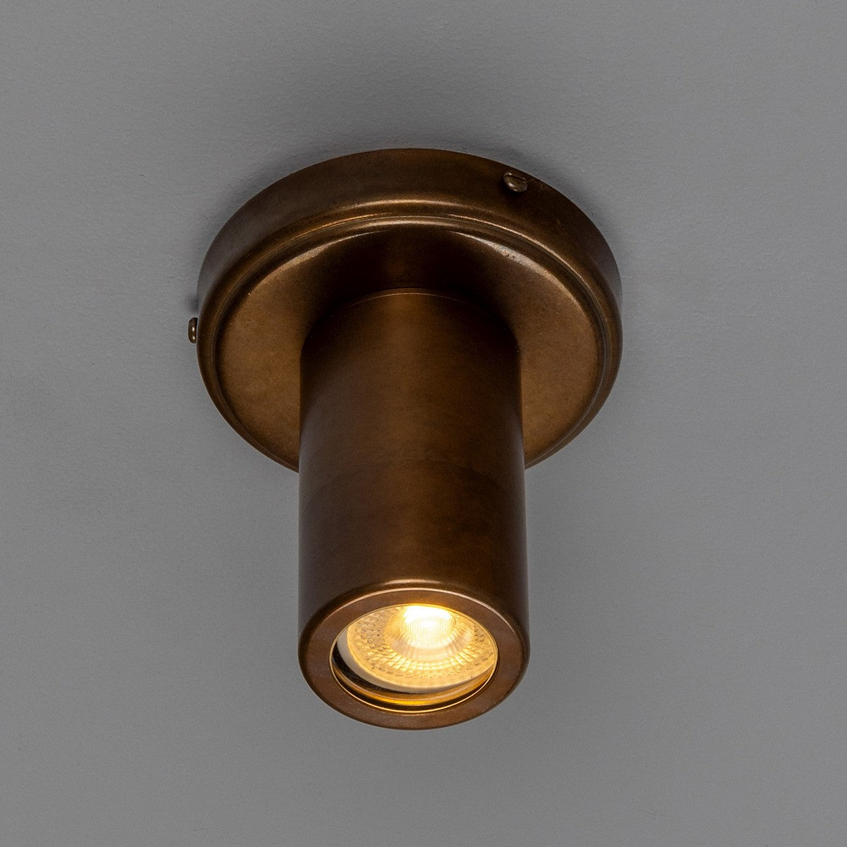 Quin Ceiling Light