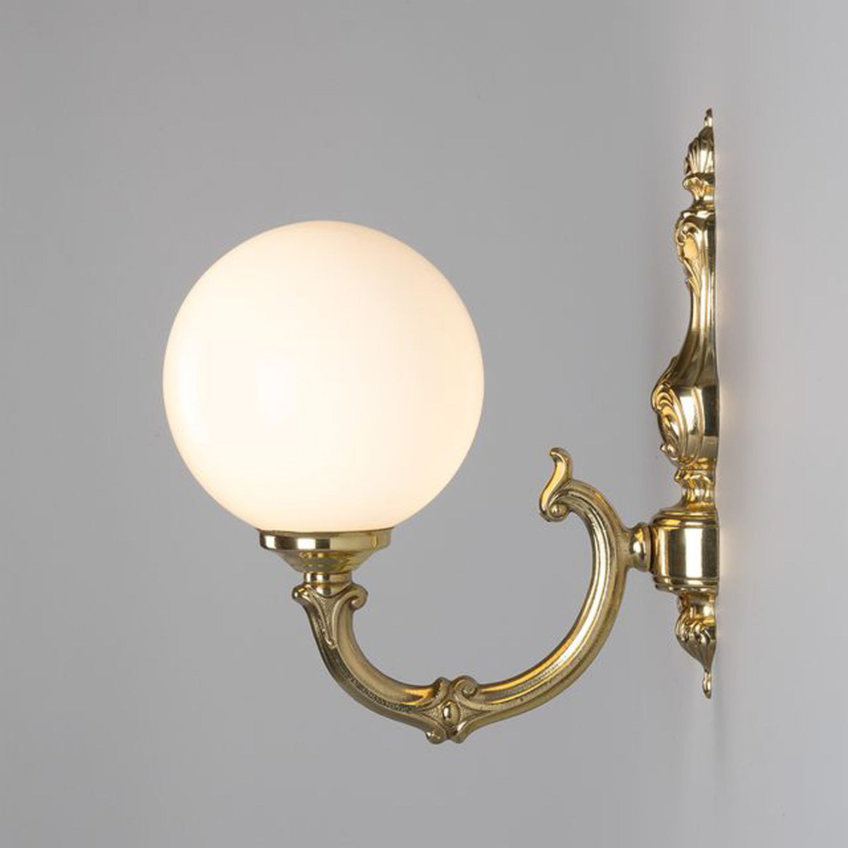 Ben Single Arm Wall Light