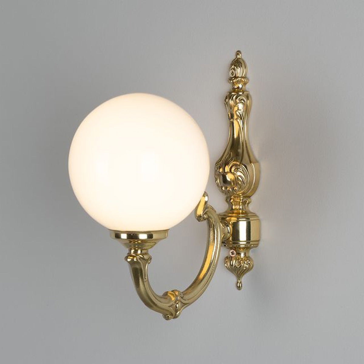 Ben Single Arm Wall Light