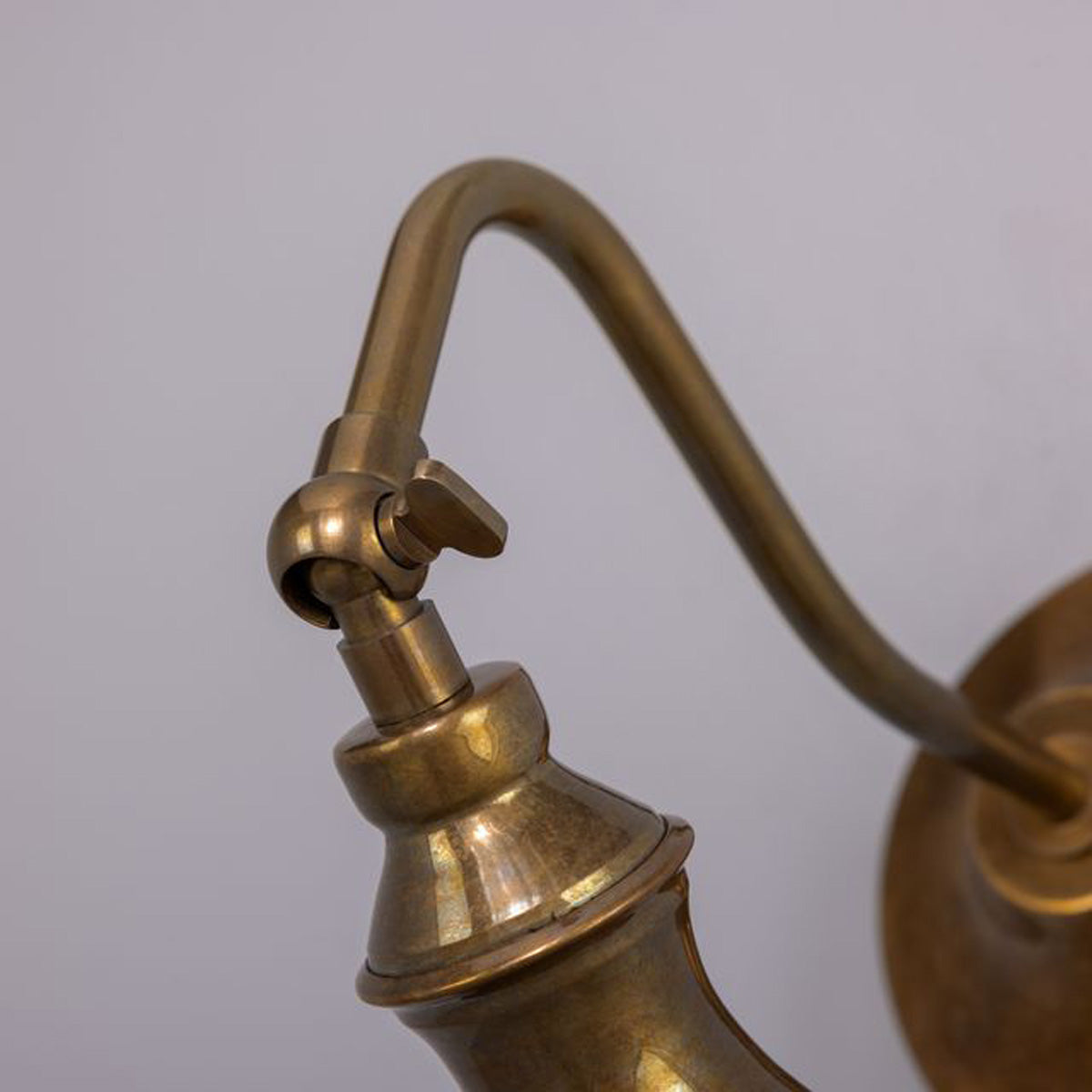 Kent Traditional Spot Wall Light IP20