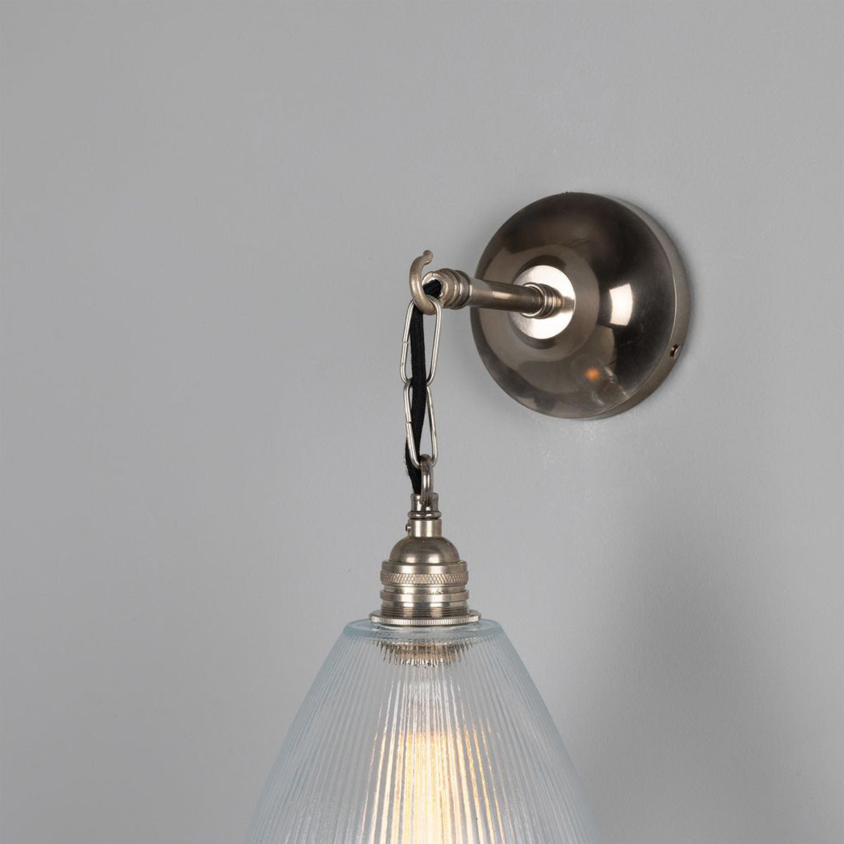 Fend Wall Light