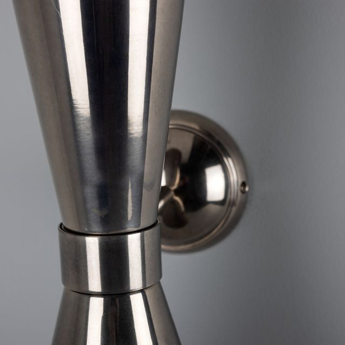 Amias Elegant Wall Light