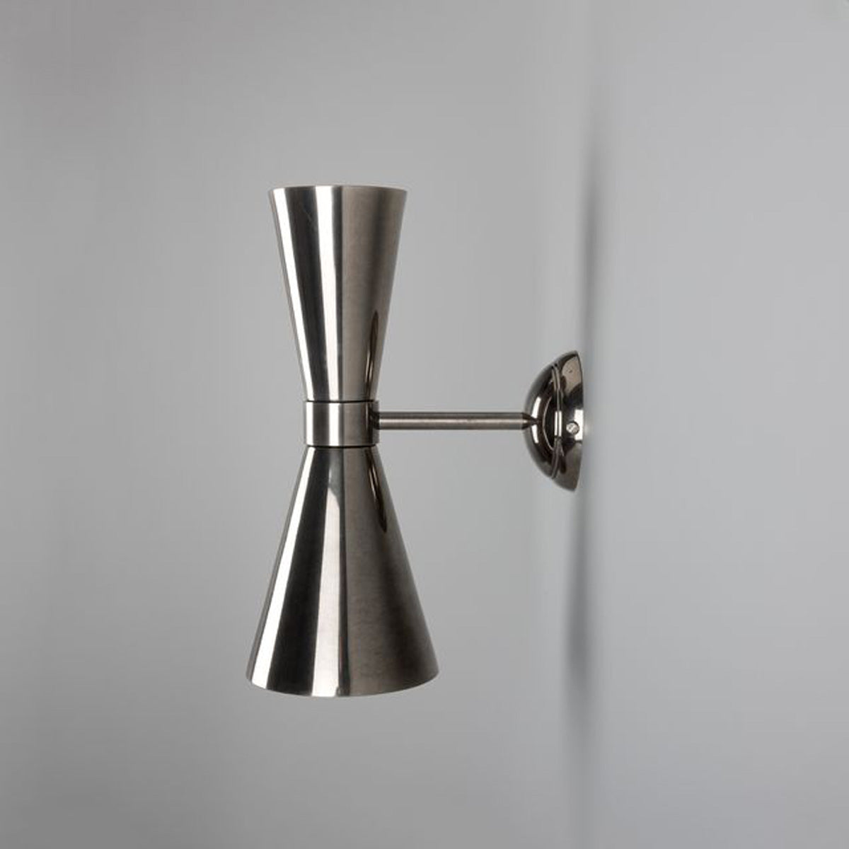 Amias Elegant Wall Light