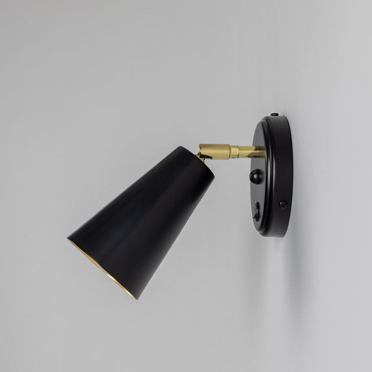 Cashel Wall Light