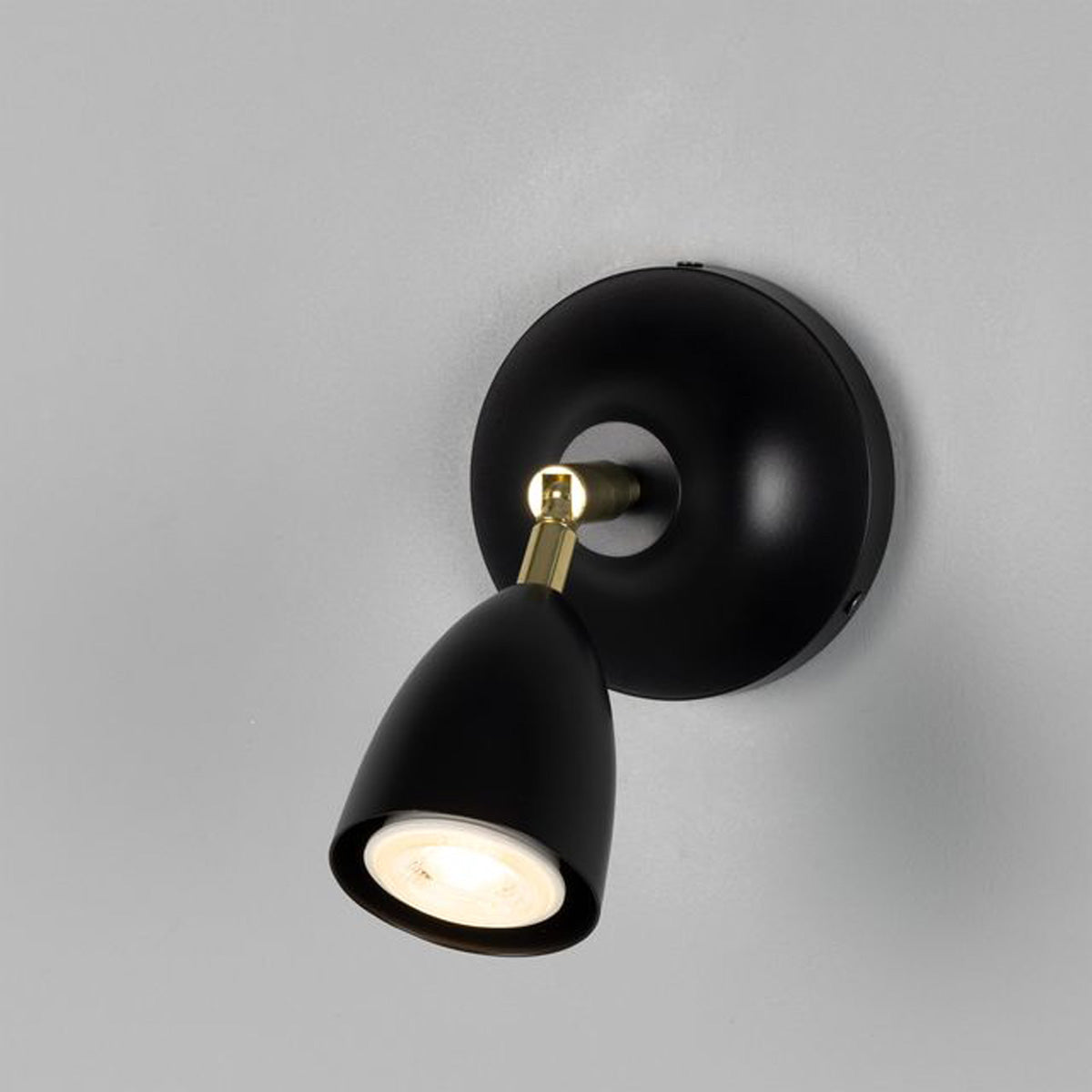 Lainio Wall Light