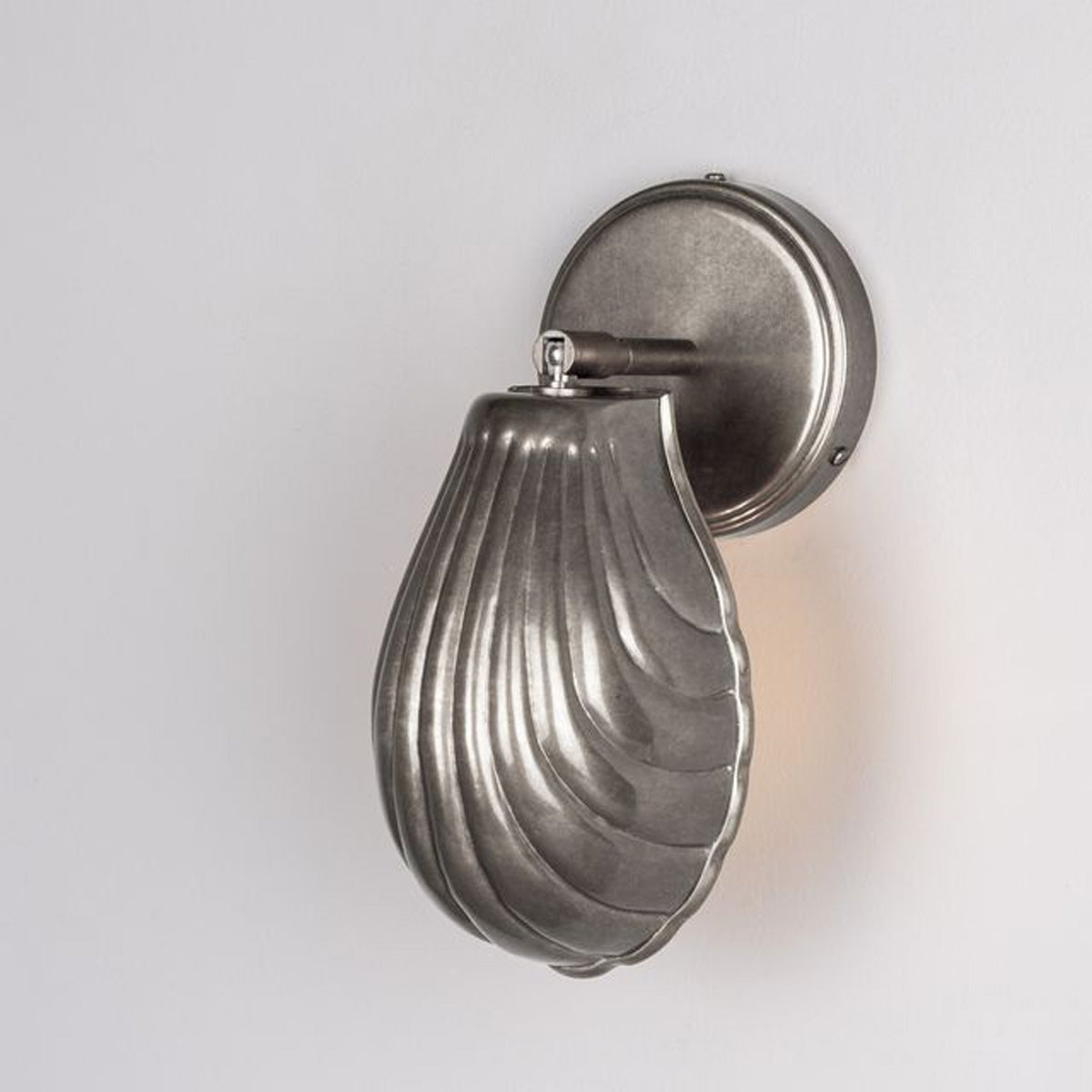 Shell Wall Light