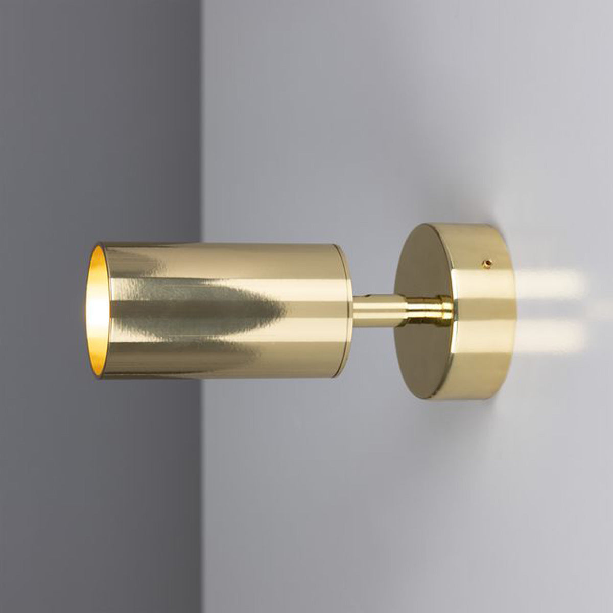 Evanston Wall Light