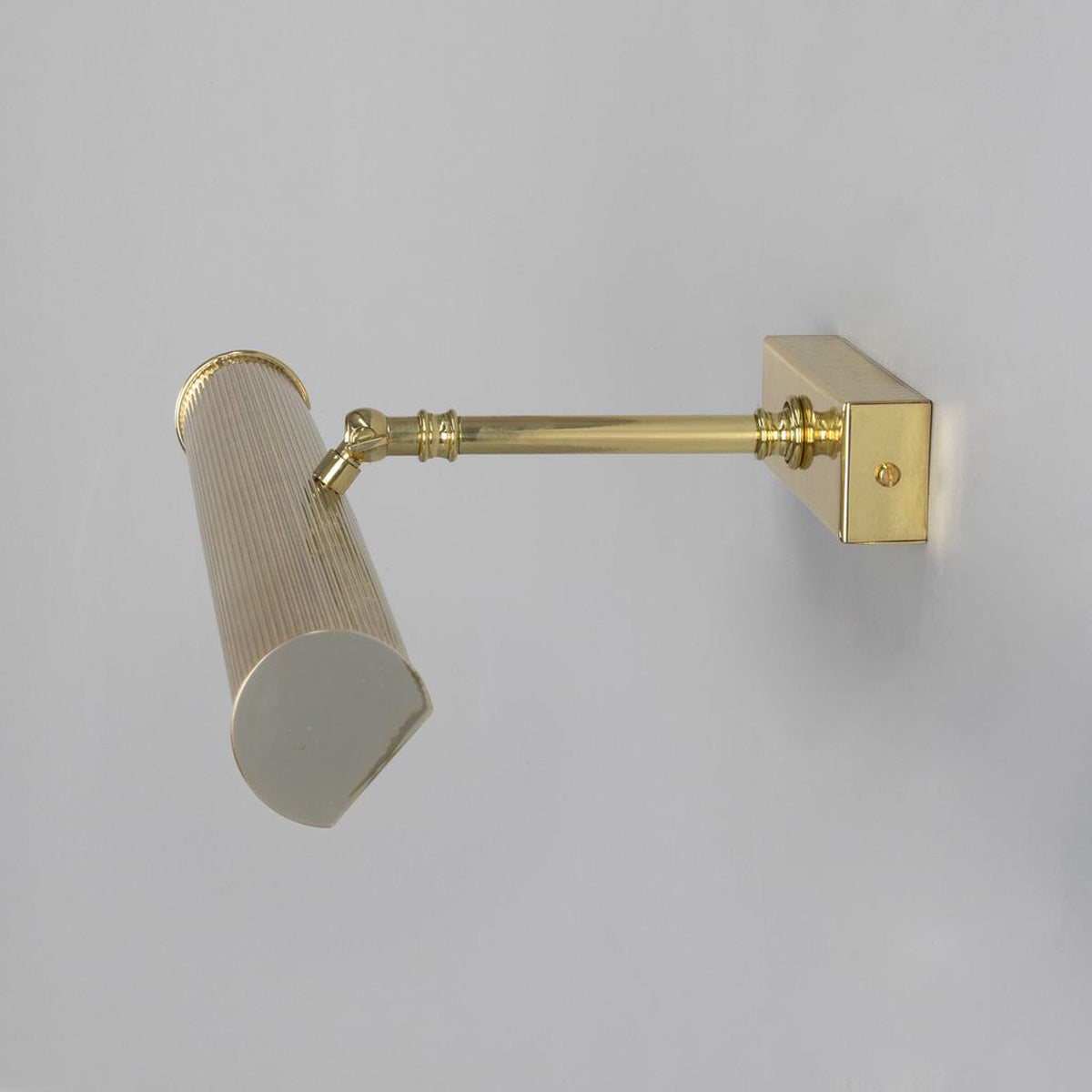 Cambridge 50.5cm Brass Picture Wall Light