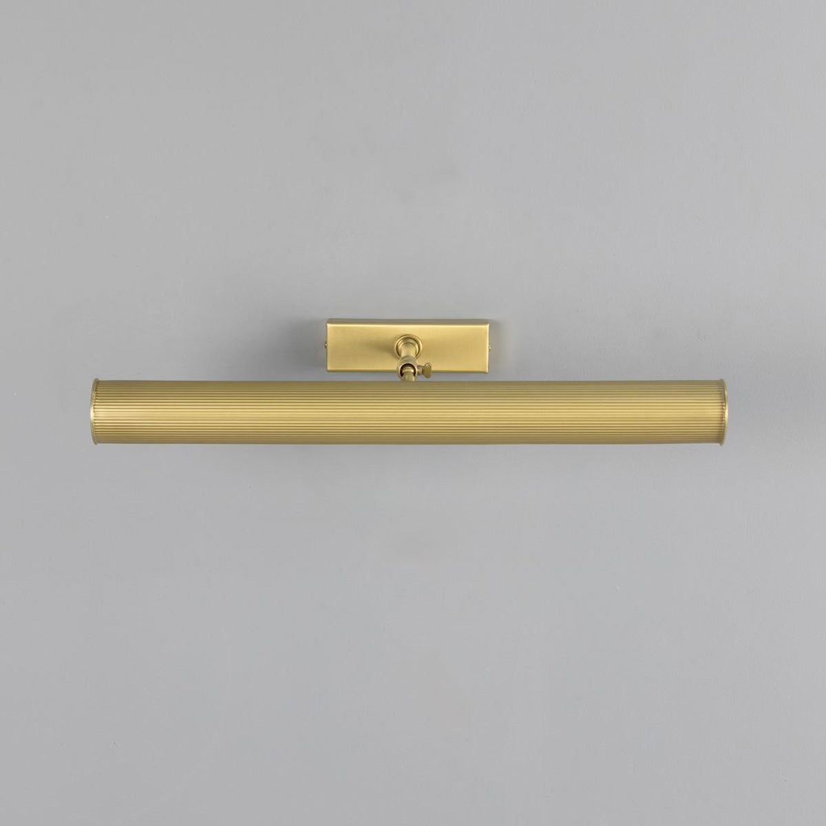 Cambridge 50.5cm Brass Picture Wall Light