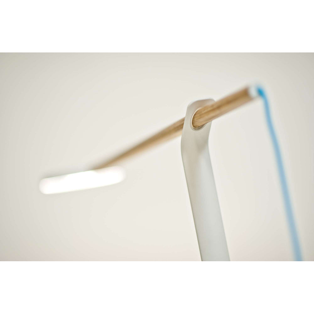 GRAVY DESK LAMP BLUE CORD DETAIL