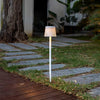 Revolutionize your garden with Greta: a 5-in-1 solar lamp made from recycled materials. A sustainable choice.